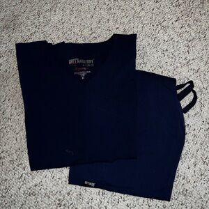 Navy Grey’s Anatomy Scrubs By Barco- Color Navy, Size Medium